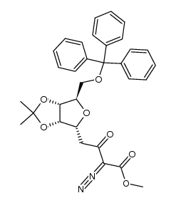 methyl 2-diazo-4-(2,3-O-isopropylidene-5-O-trityl-α-D-ribofuranosyl)-3-oxobutanoate结构式