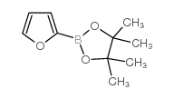 2-(4,4,5,5-四甲基-1,3,2-二氧杂硼烷-2-基)-1H-吲哚结构式