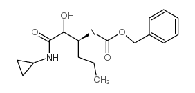 N-Boc-(1S)-3-[3-(3-异丙基-5-甲基-4H-1,2,4-噻唑-4-基)-外-8-氮杂双环环[3. 2.1]-8-辛基]-1-苯基-1-丙胺结构式